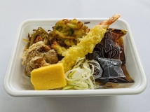 画像:うどん弁当